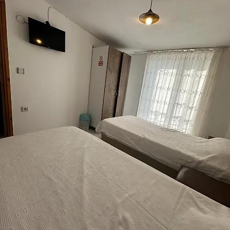 Hotel Akmonya