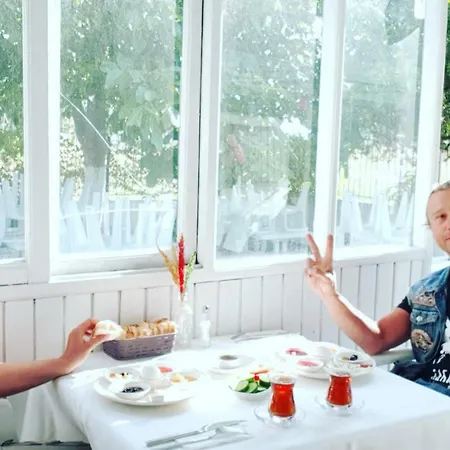 Akmonya Szálloda Eriklice